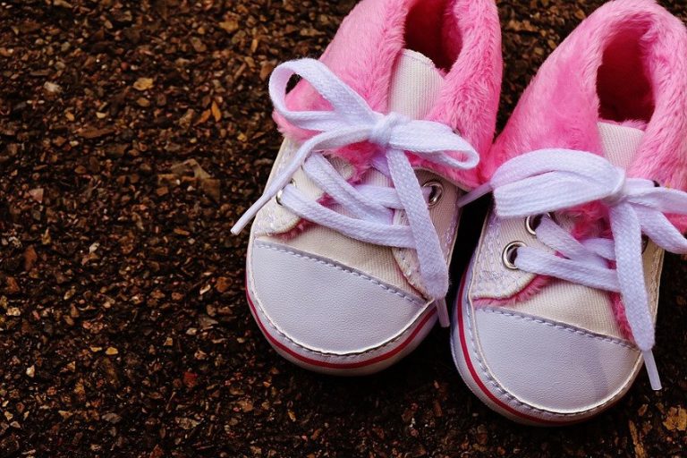 Top 10 cửa hàng giày trẻ em đẹp và chất lượng nhất TPHCM