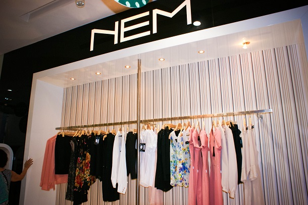 Cửa hàng thời trang trung niên NEM